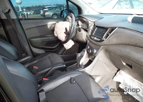 2018 Chevrolet Trax Lt z USA, uszkodzony, nr VIN 3GNCJLSB1JL305805
